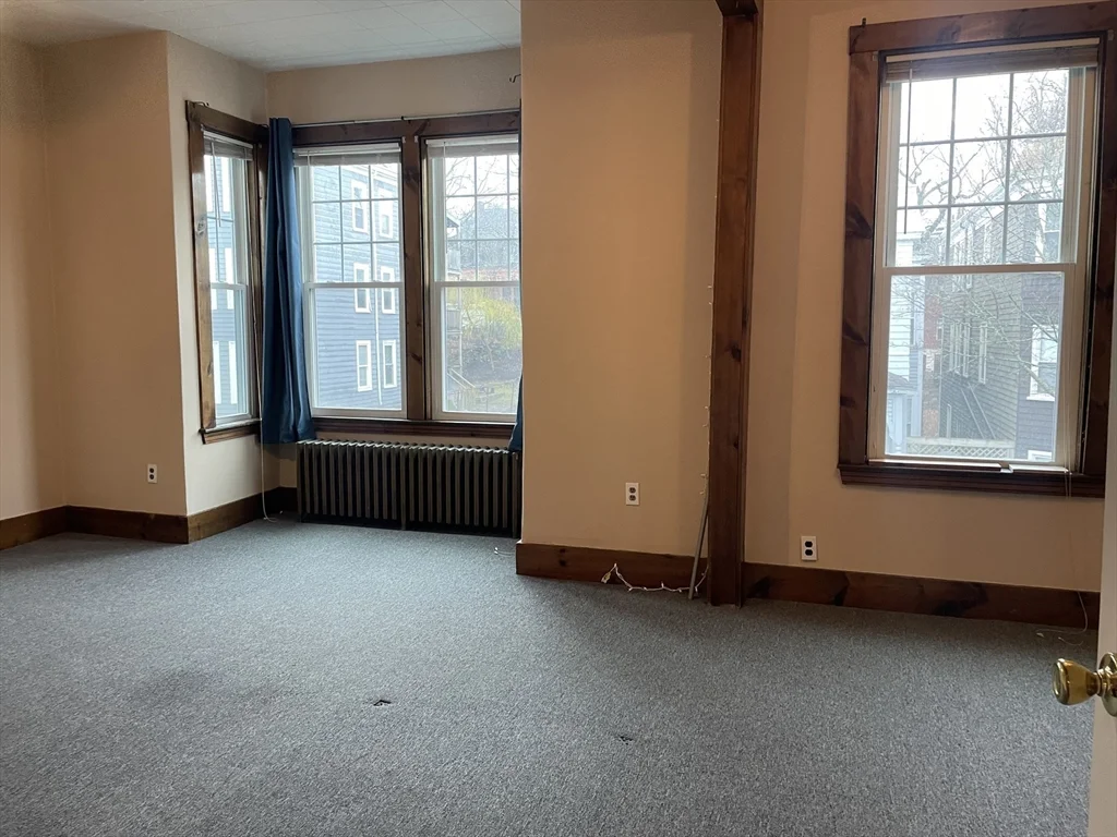 628 East 3rd St, South Boston