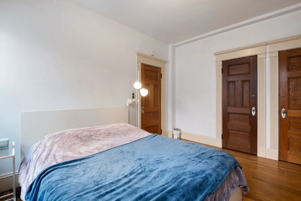 8 Garrison St, Back Bay