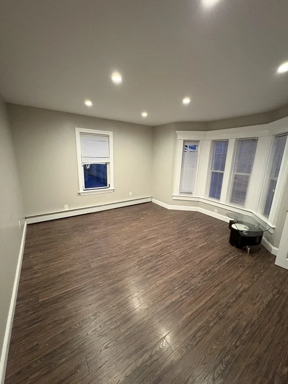 19 Lincoln St, Gardner