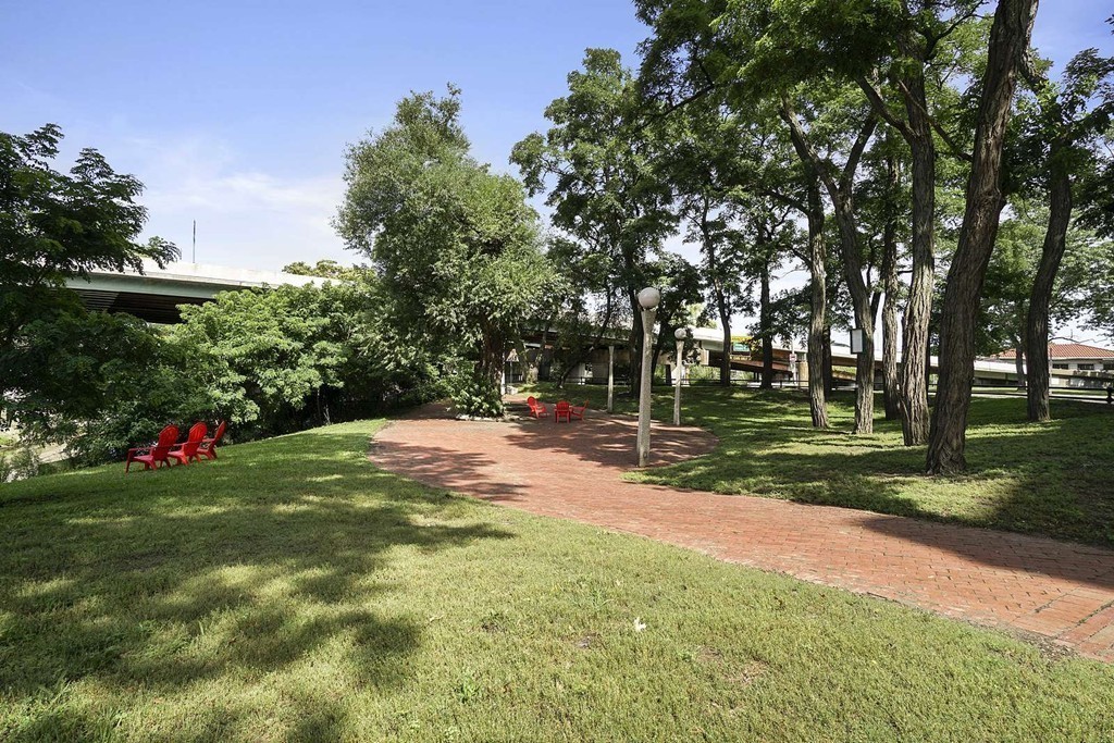 4 Charlesgate East, Back Bay