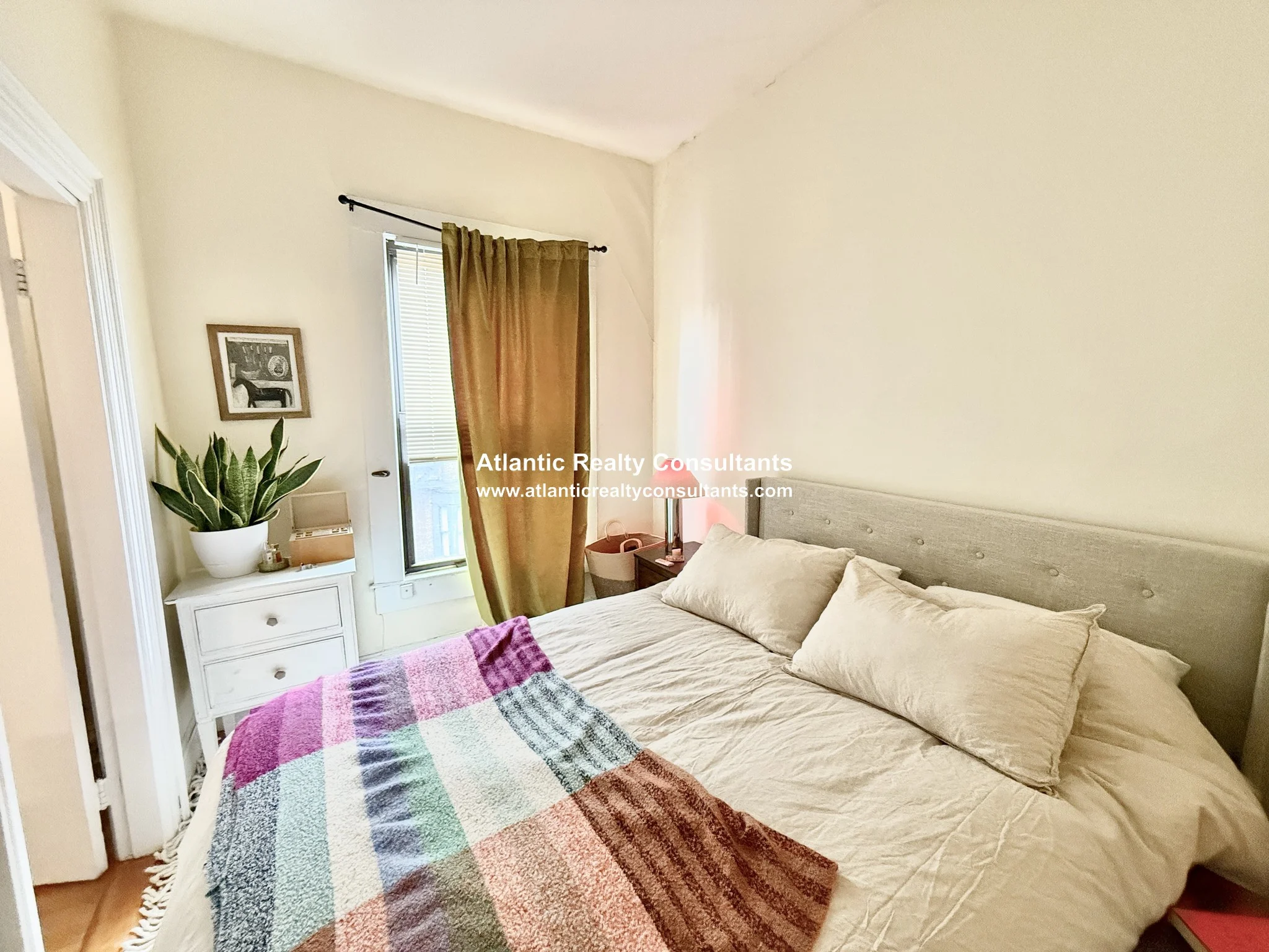 337 Beacon St, Back Bay