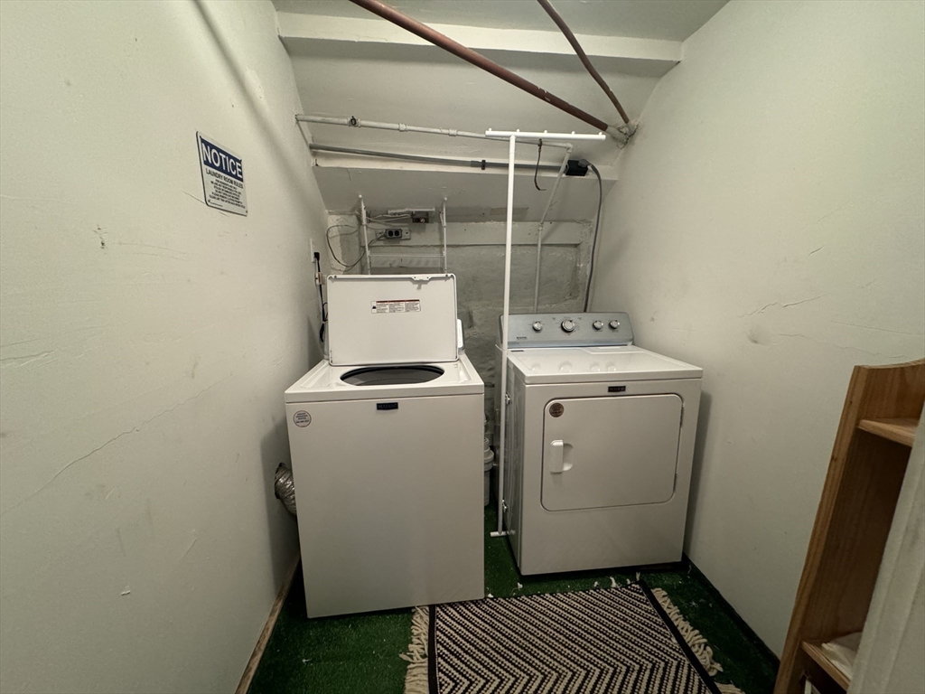 685 E 7th St, South Boston