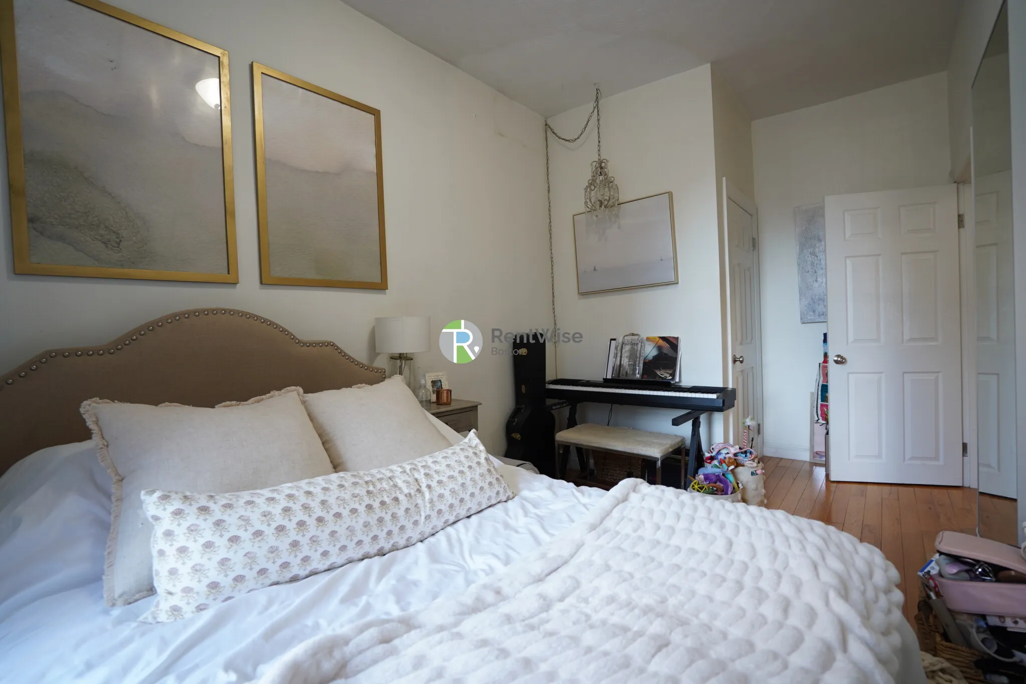 304 Berkeley St, Back Bay