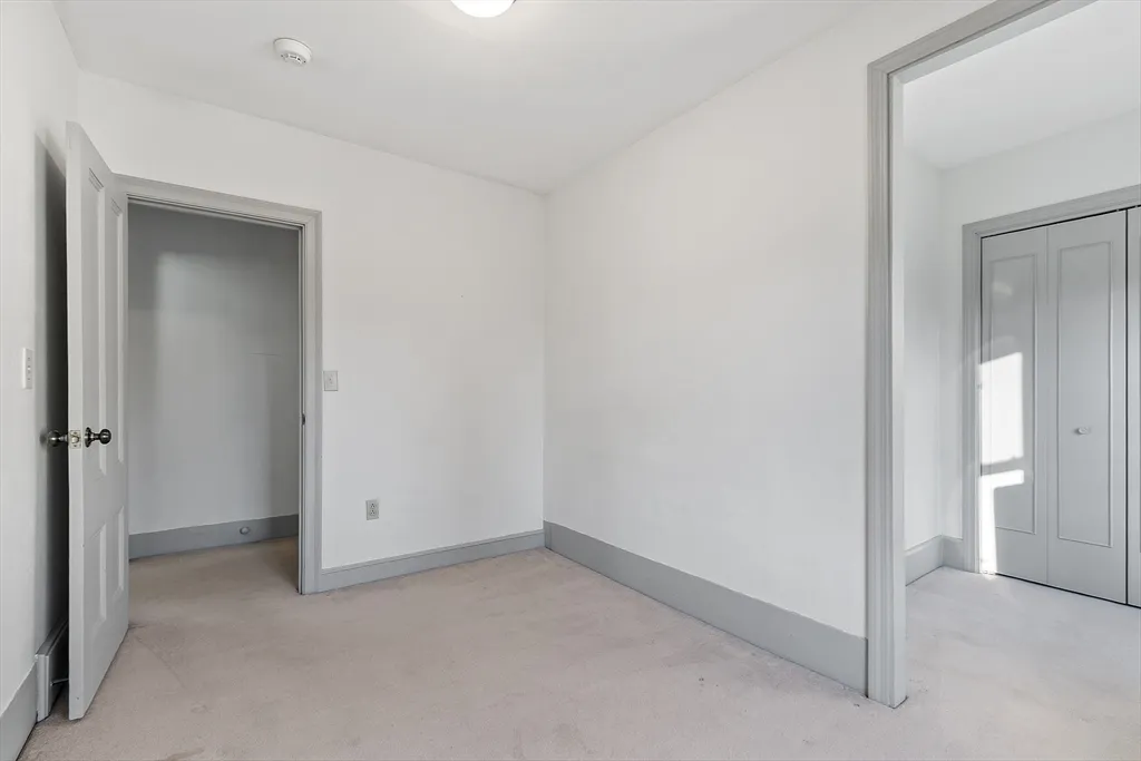 20 Old Lowell Rd, Westford