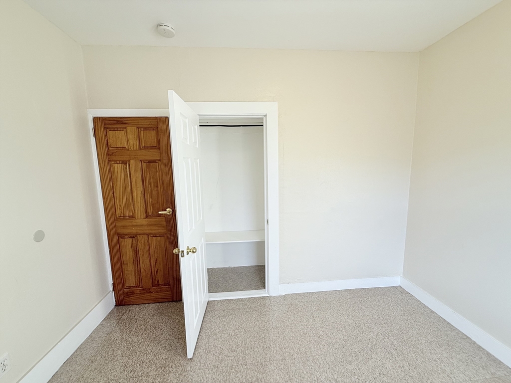 19 Armstrong St, Jamaica Plain