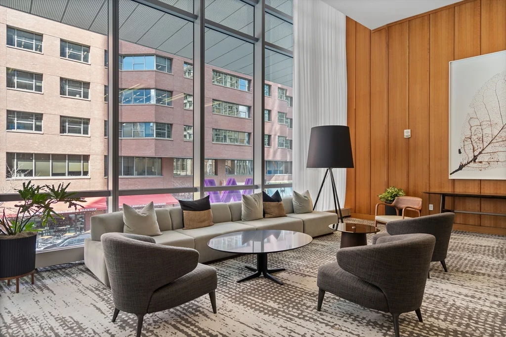 110 Stuart St, Back Bay