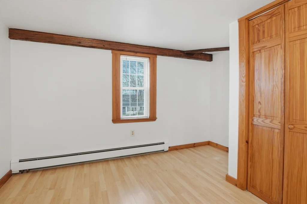 92 Main St, Hopkinton