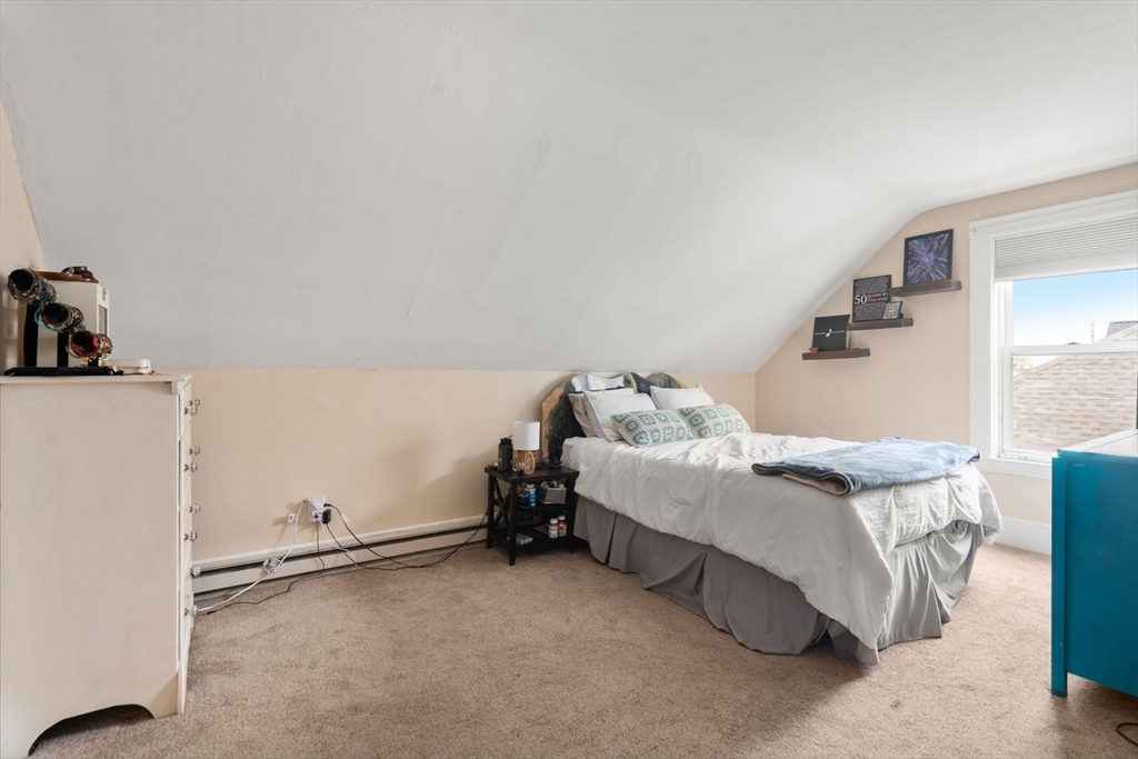 232 River St, Waltham