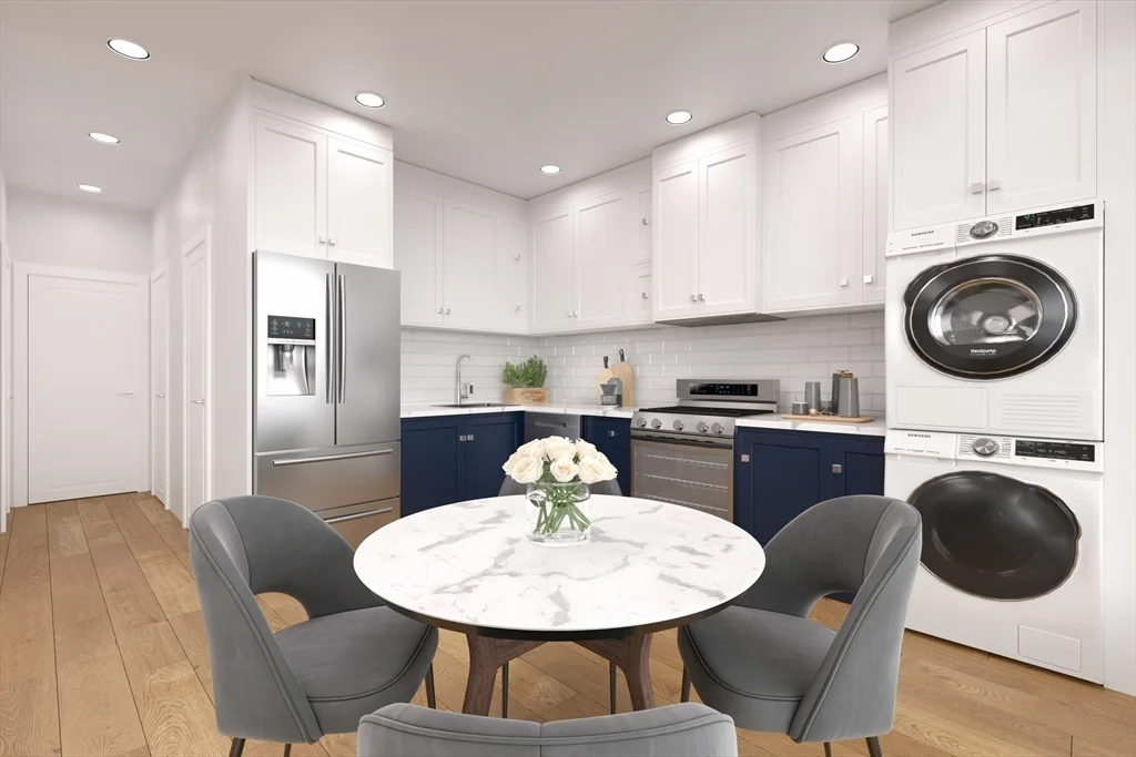 211 W Springfield, South End