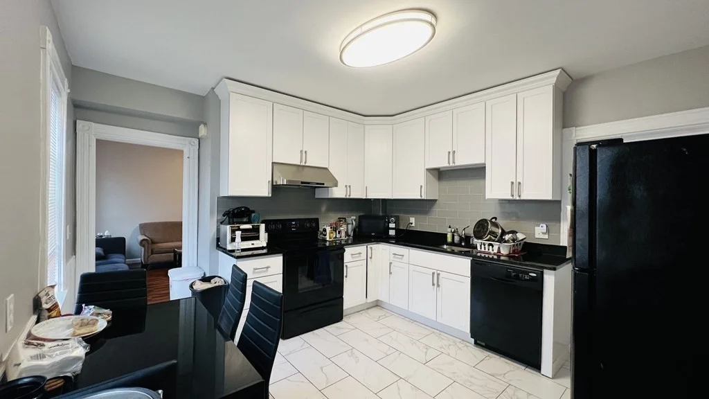 60 Fiske St, Waltham