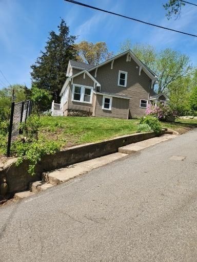 480 Amesbury Rd, Haverhill