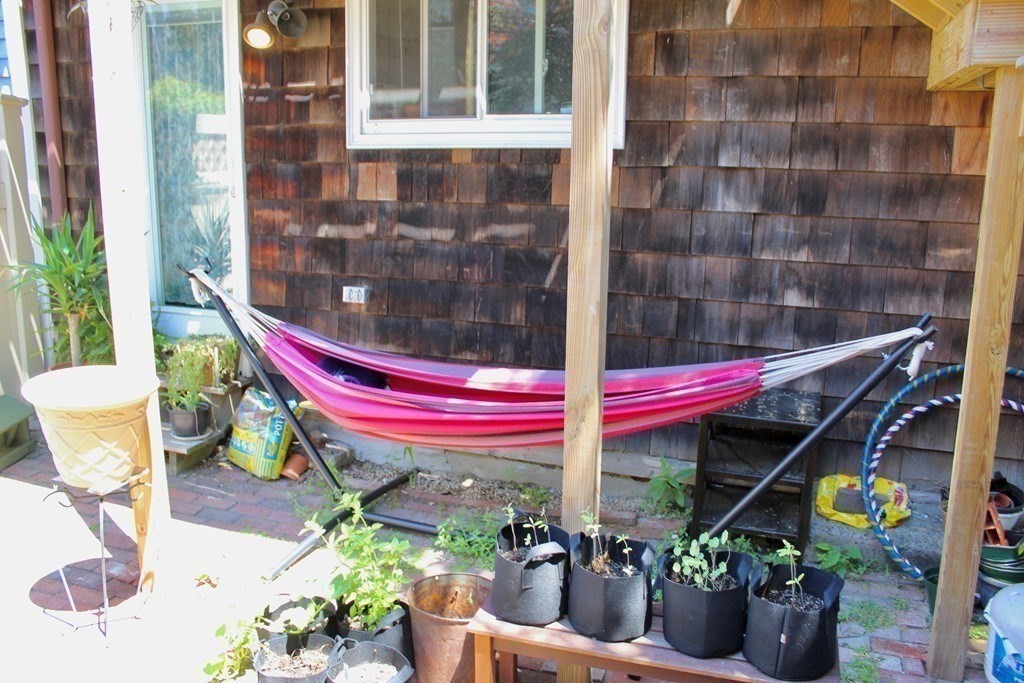 8 Wall St, Charlestown