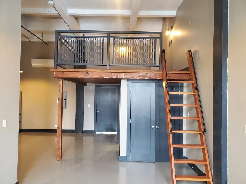 173 Border St, East Boston