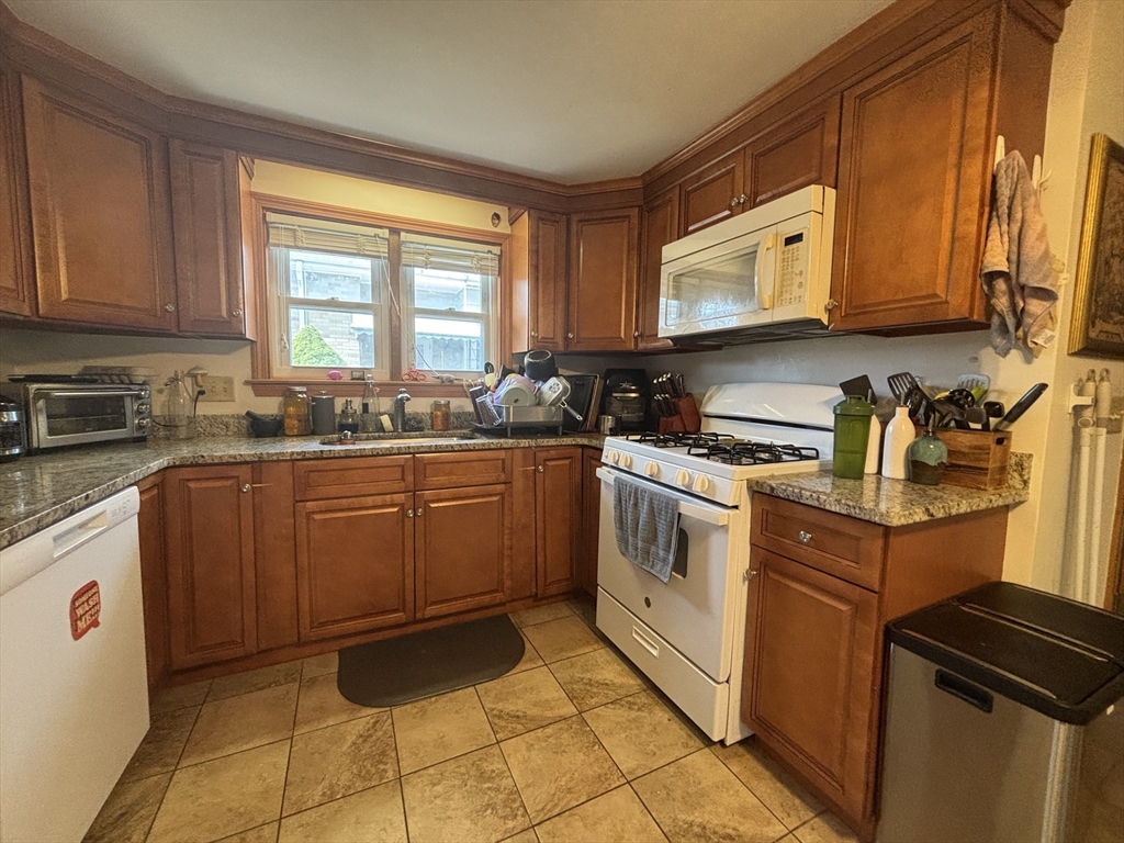 31 Stearns Rd, West Roxbury