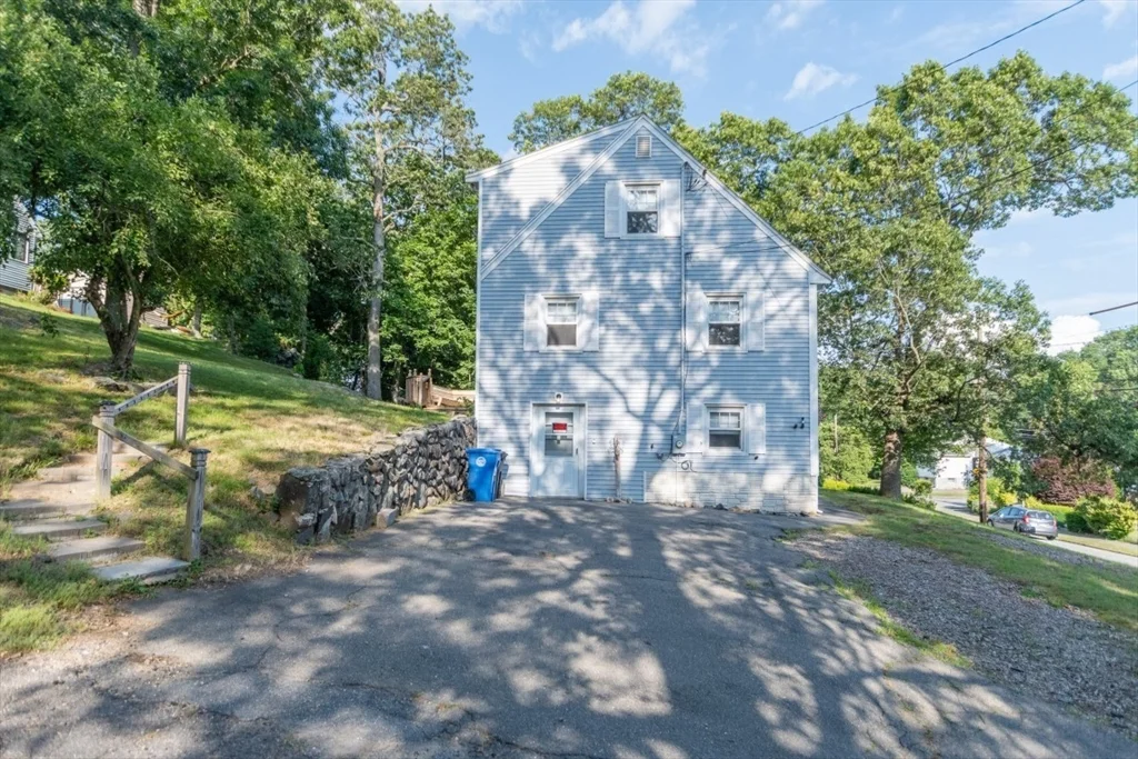 205 Hardy Pond Rd, Waltham