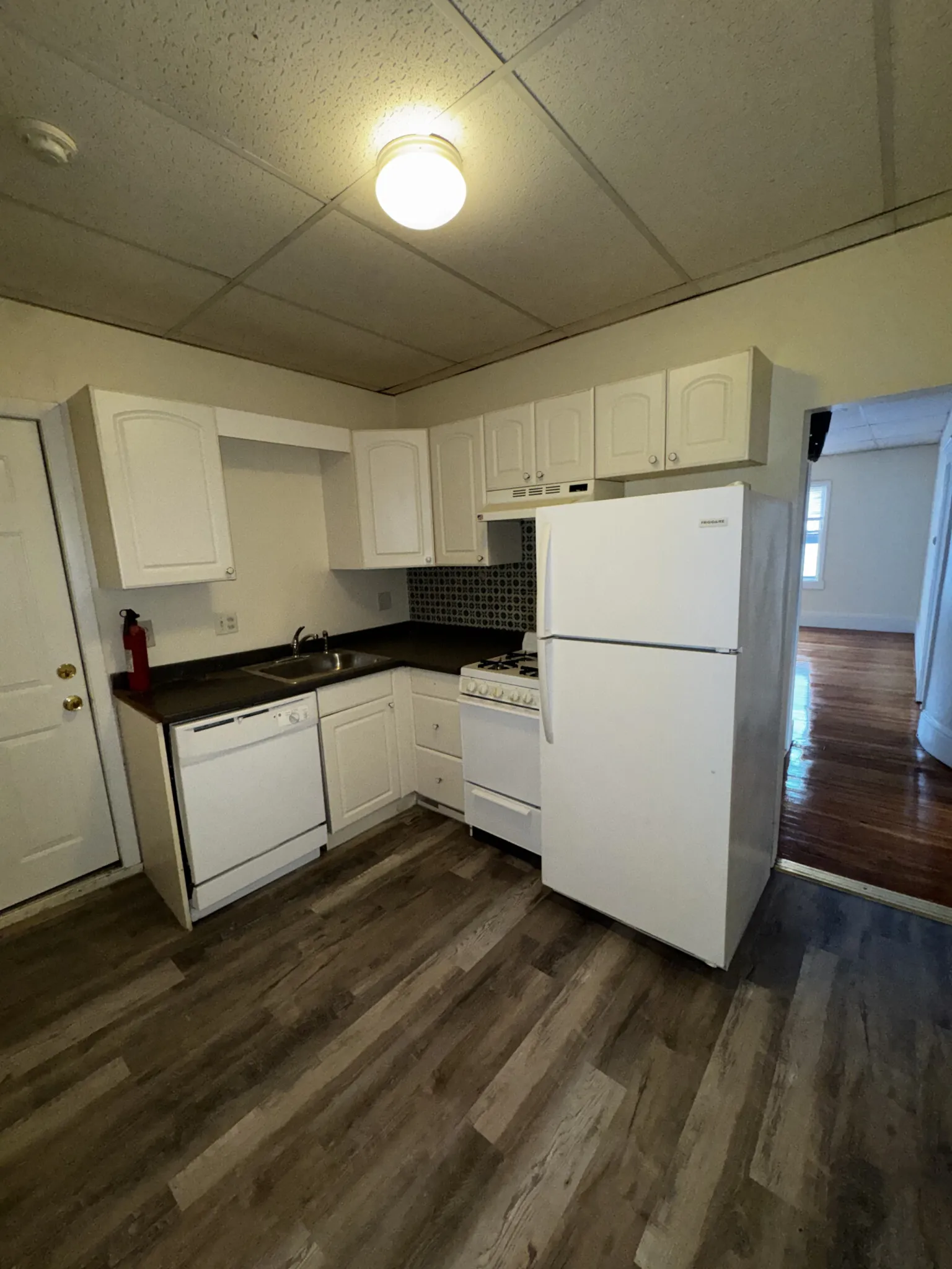 6 Alberta Ter, North Cambridge