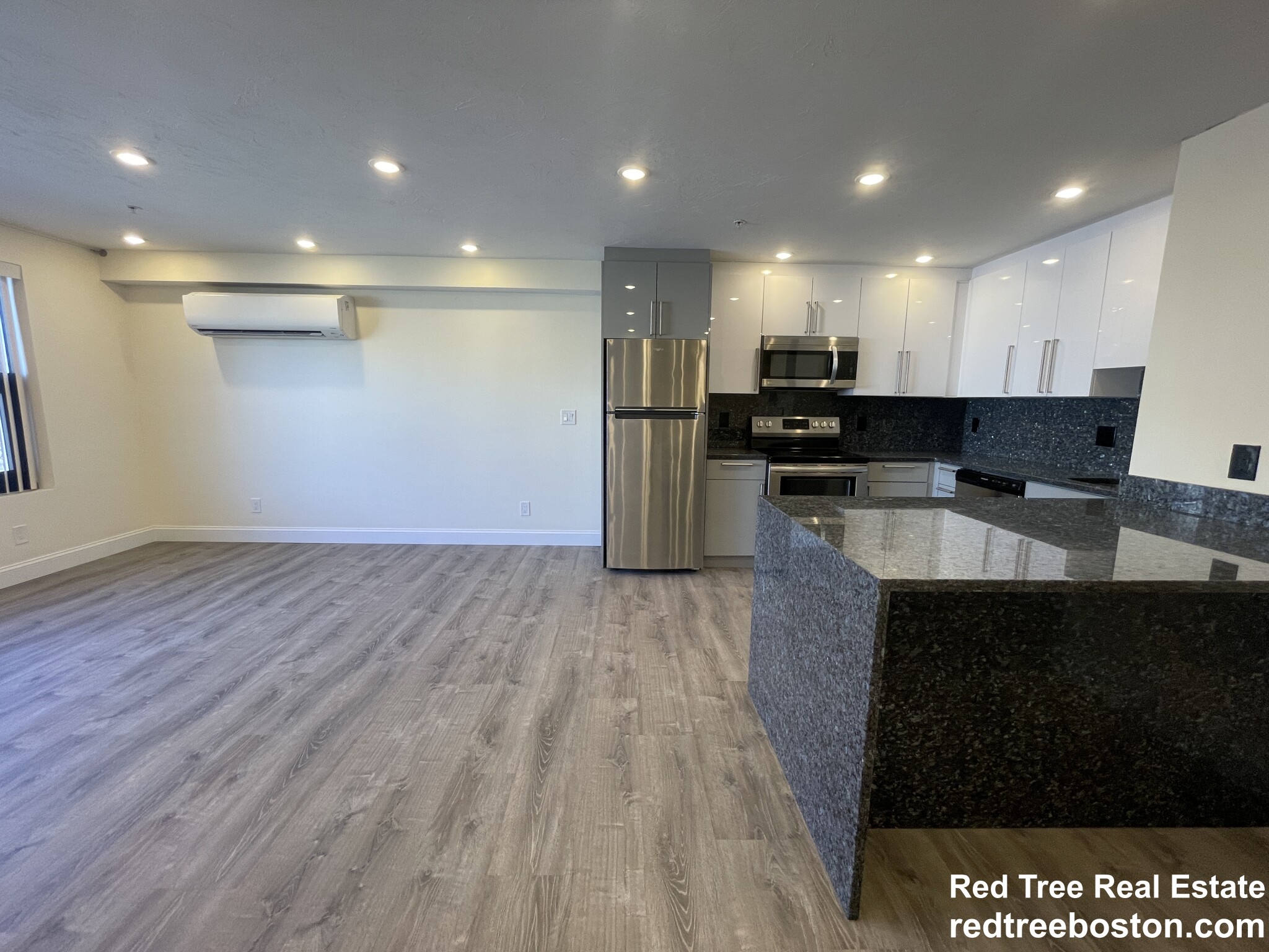 1028 Commonwealth Ave, Boston