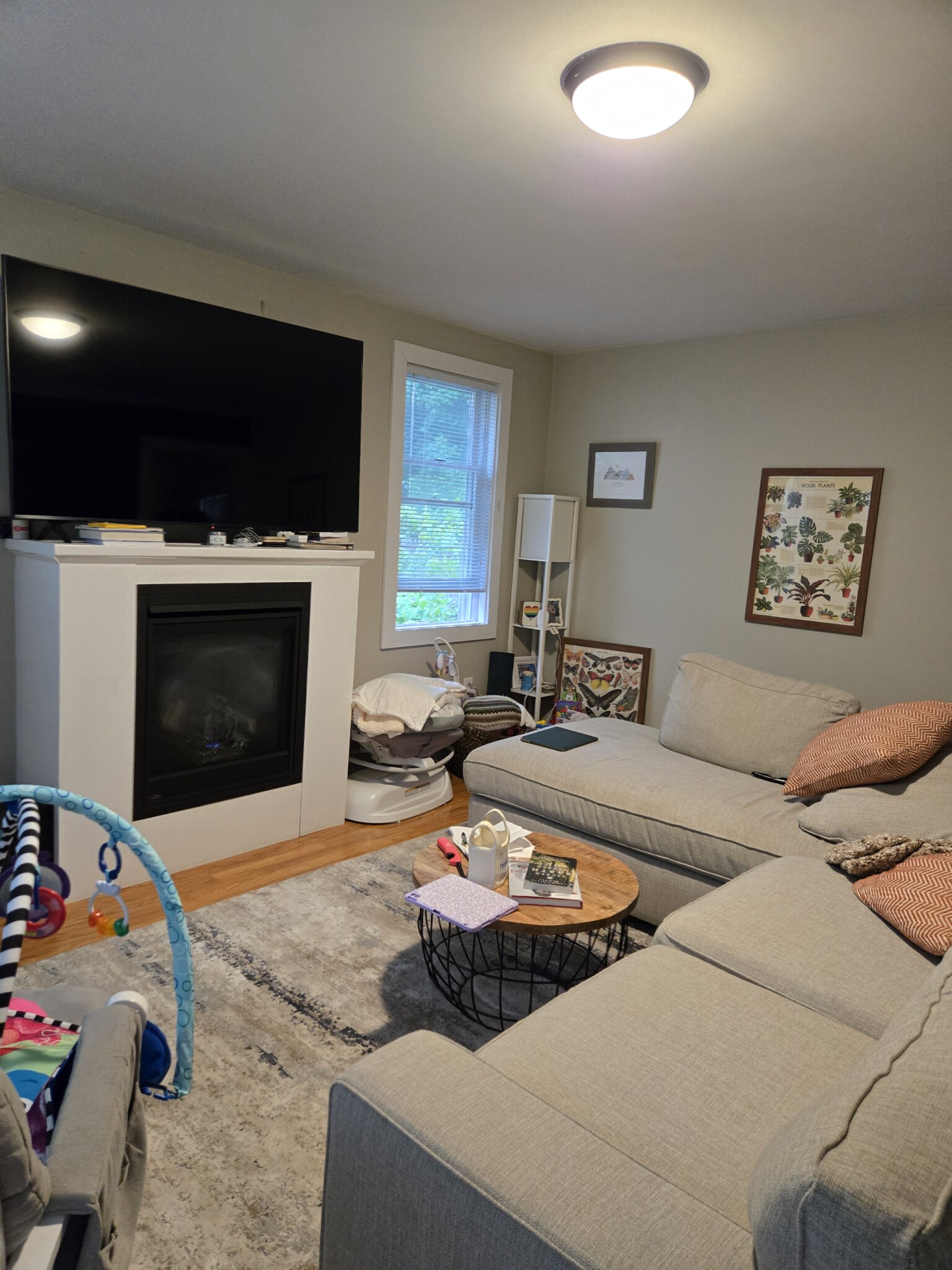 47 Clinton Pl, Newton Center