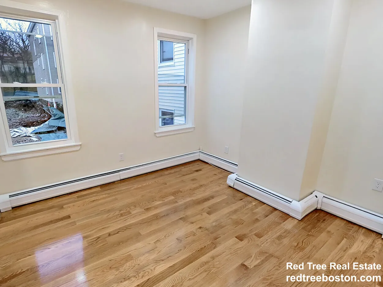 47 Cameron St, Boylston Street