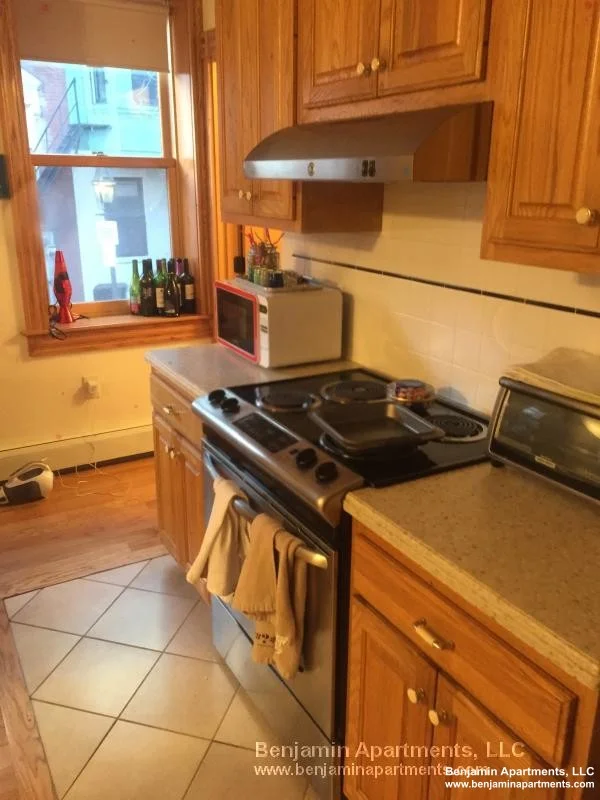 60 Phillips St, Beacon Hill