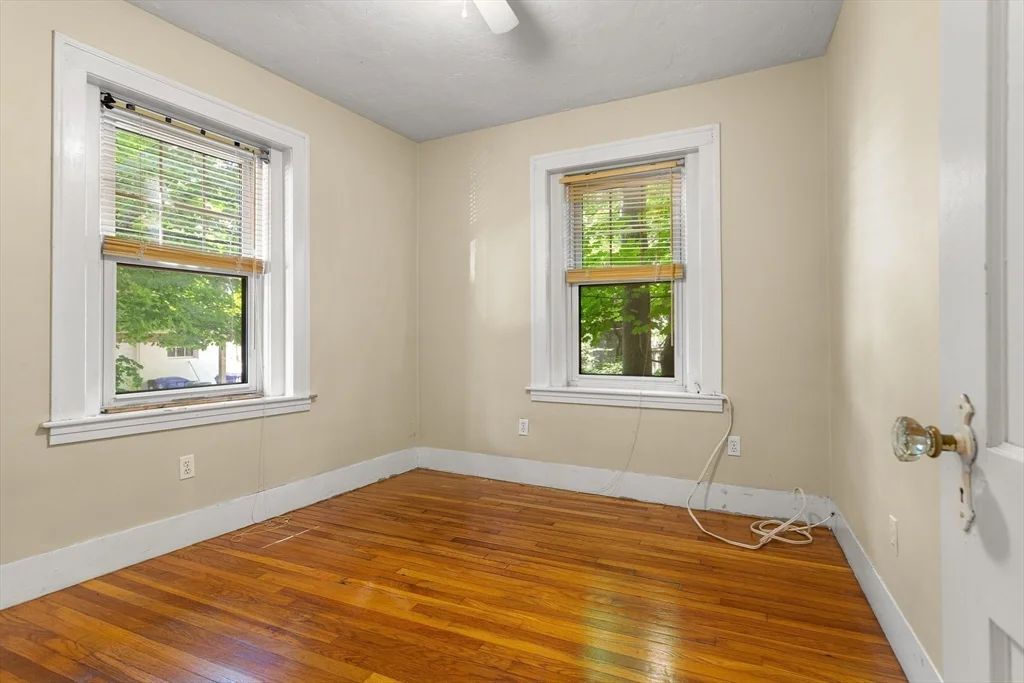 590 Washington St, Coolidge Corner