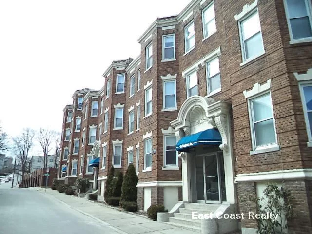 64 Woodstock Ave, Brighton