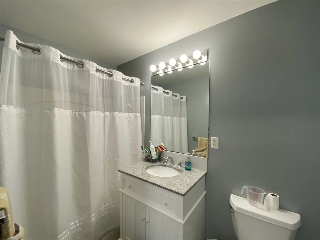 318 Rindge Ave, North Cambridge
