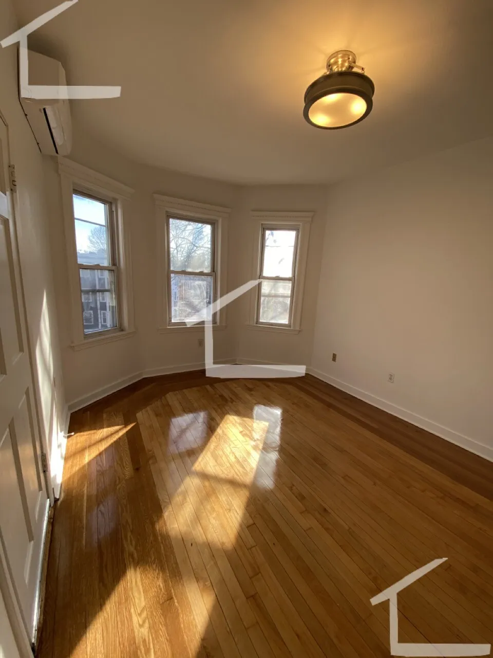 229 Harvard St, The Port