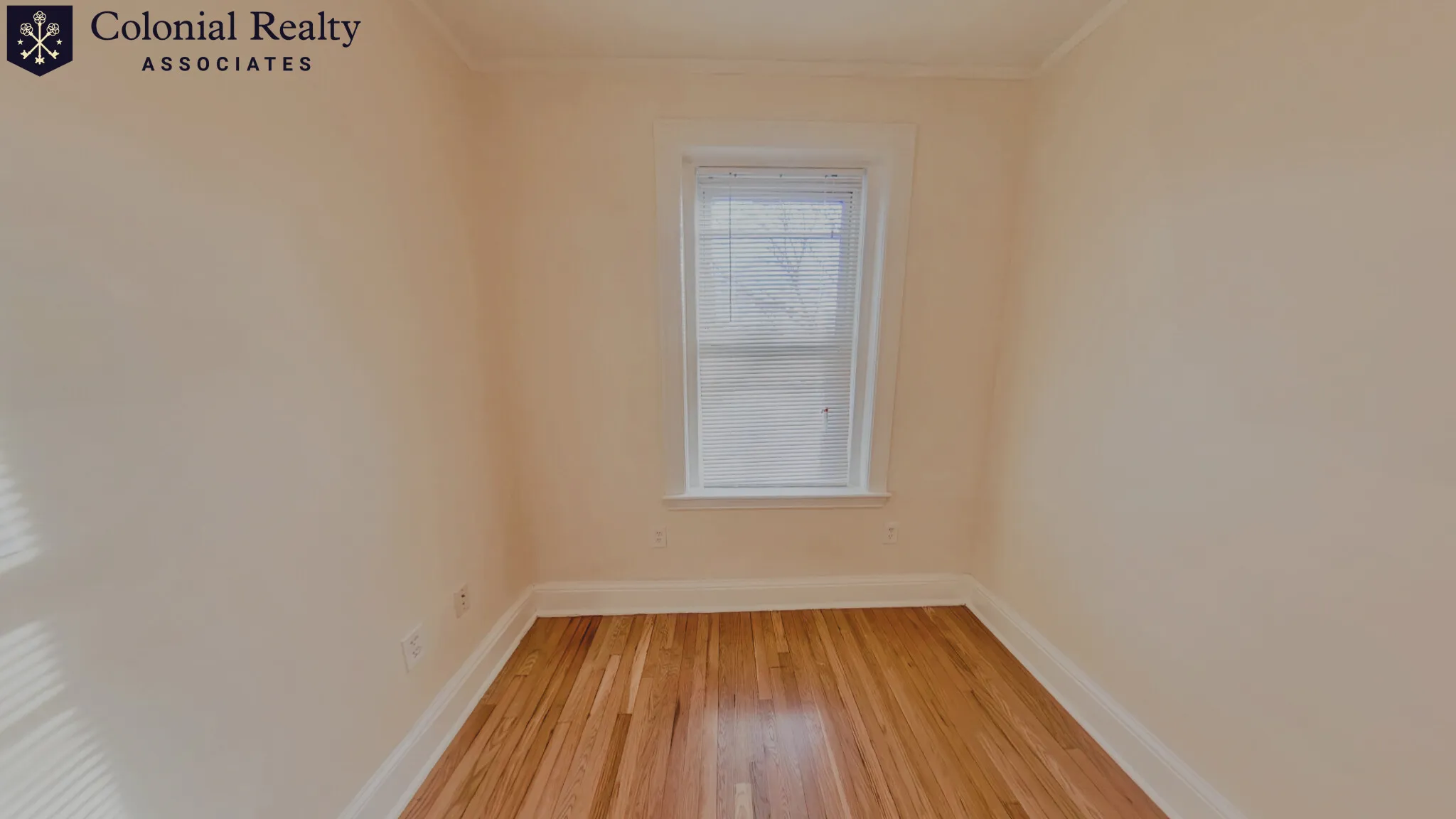 77 Thatcher St, North Brookline