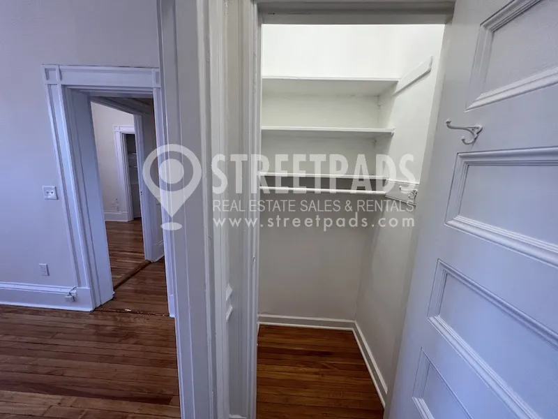 2 Ware St, Mid-Cambridge