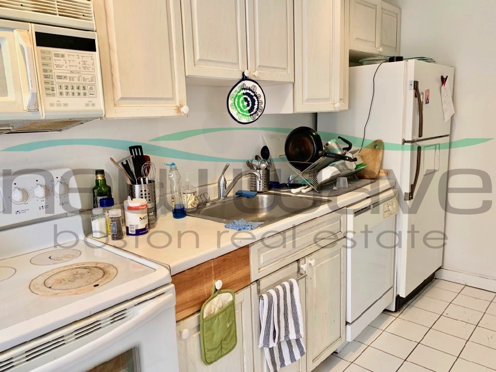 1742 Washington St, South End