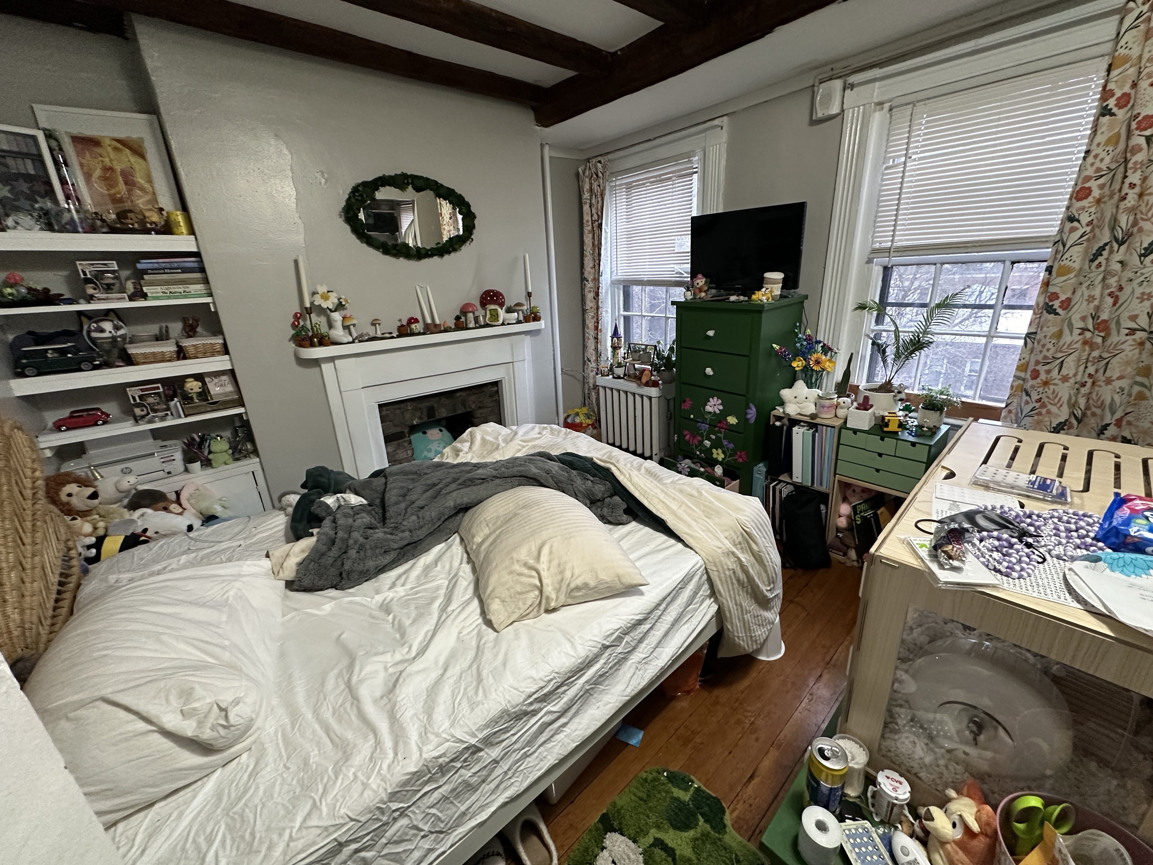 2 Champney Pl, Beacon Hill