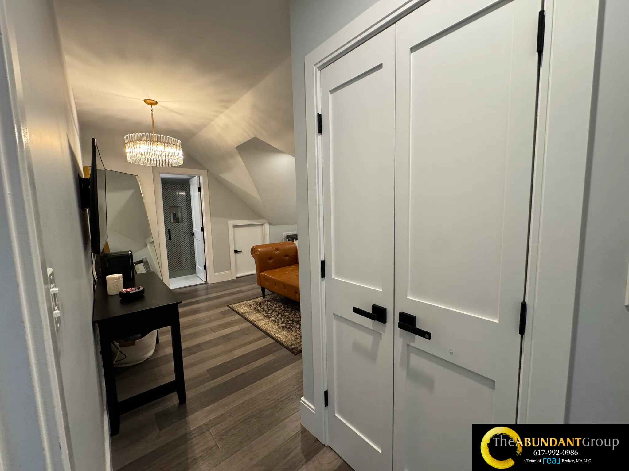 66 Calvary St, South Side