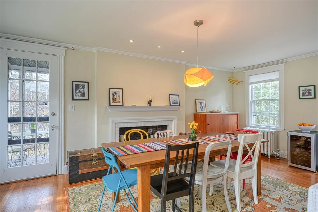 60 Kilburn Rd, Belmont