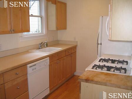 189 Brookline St, Cambridgeport