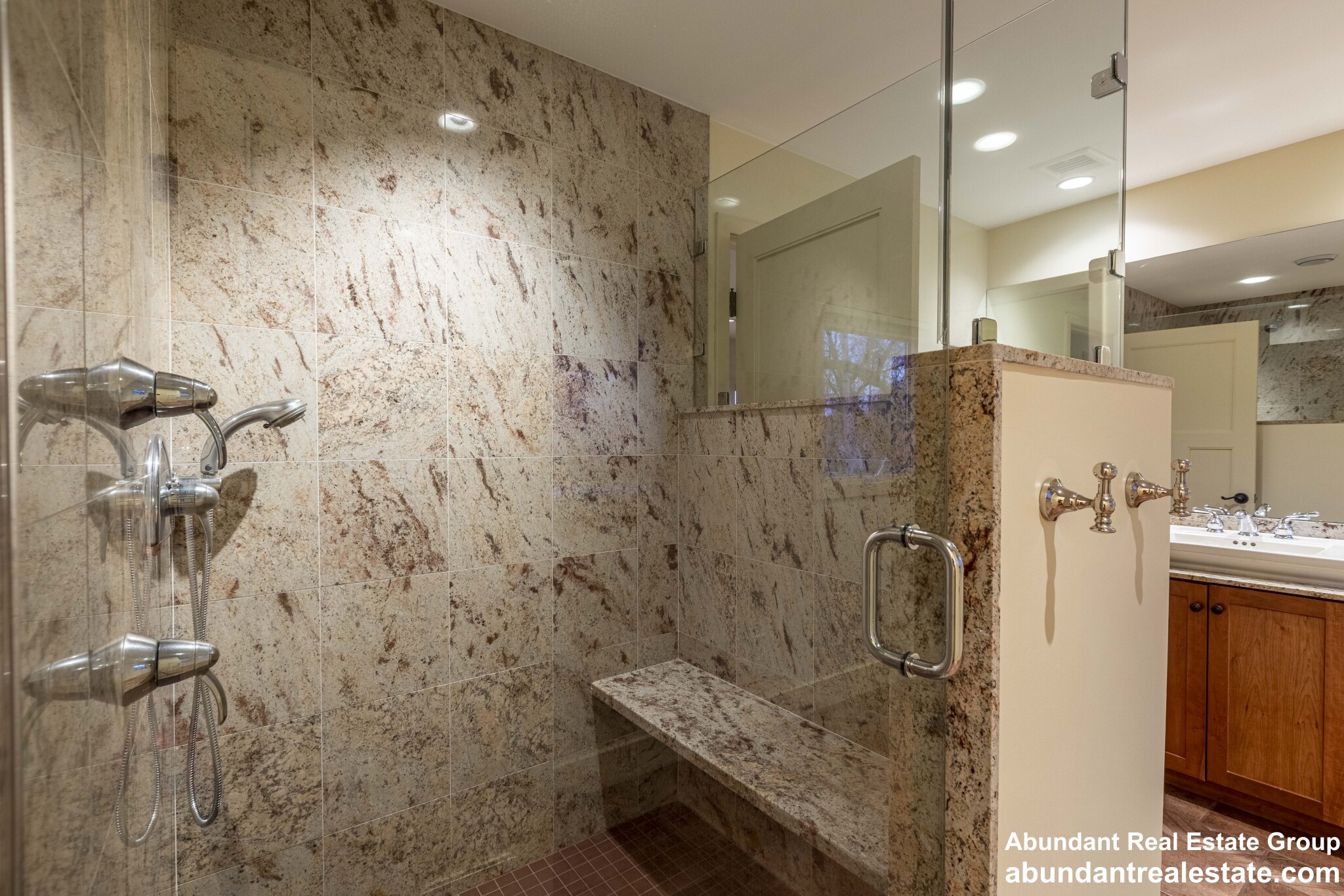 3 bed, 2.5 bath apartment for rent at 104 Spy Pond Pkwy Unit 1, Arlington — photo 31 of 40