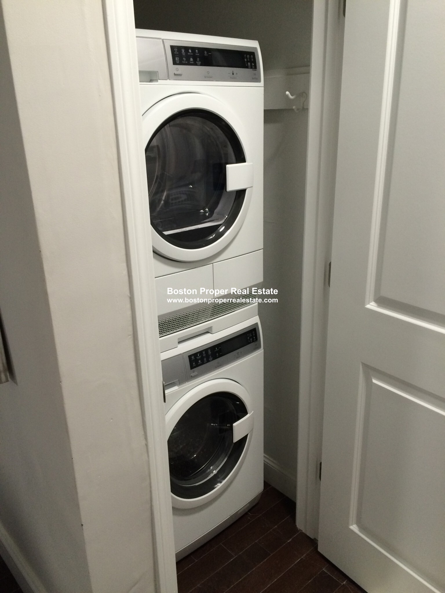 2 bed, 1 bath apartment for rent at 48 Clearway St Unit 3, Back Bay — photo 4 of 10