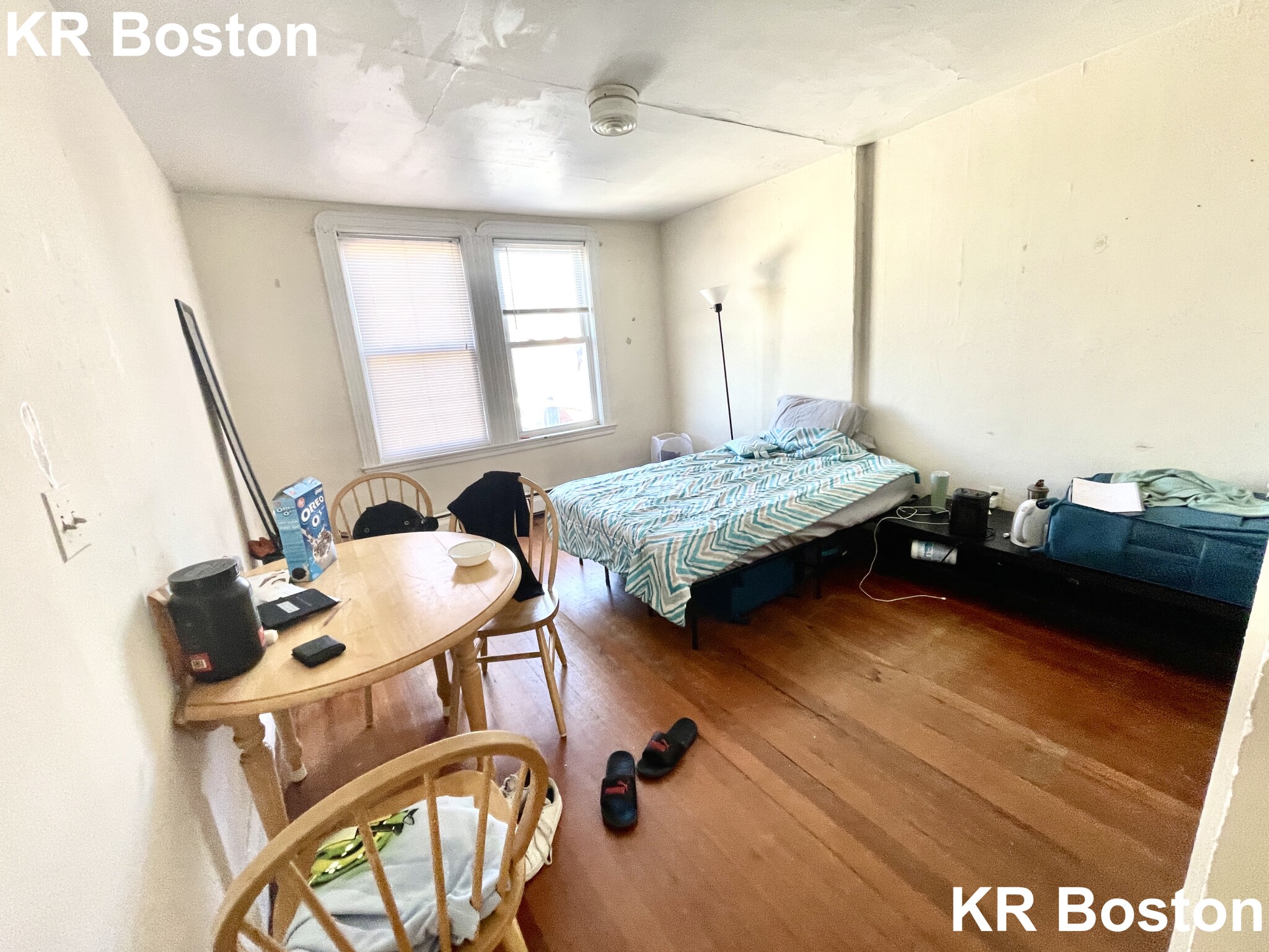 3 bed, 1 bath apartment for rent at 32 Gordon St Unit 03, Allston — photo 2 of 3