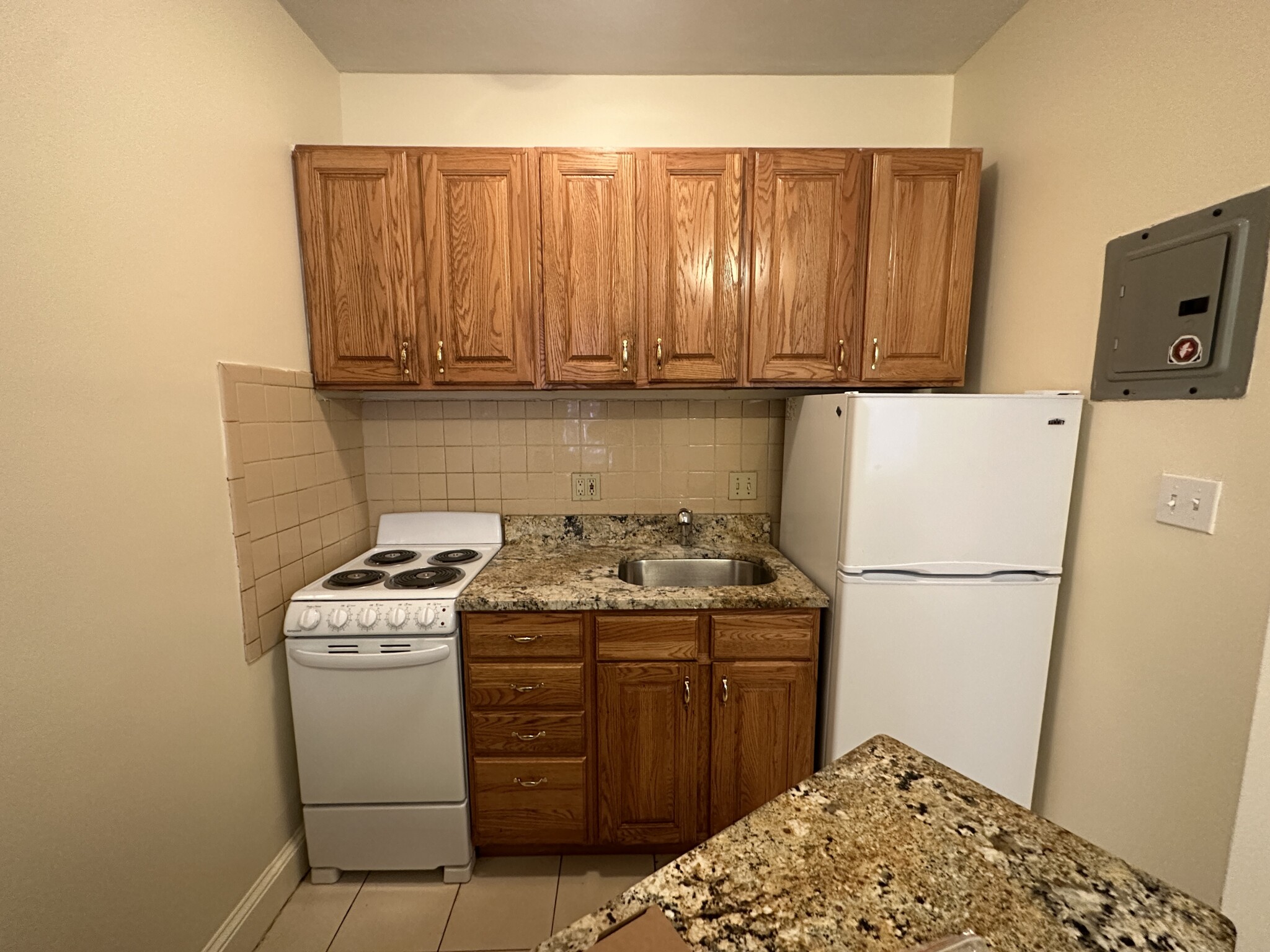 2 bed, 1 bath apartment for rent at 32 Westland Ave Unit 6, Fenway — photo 2 of 8