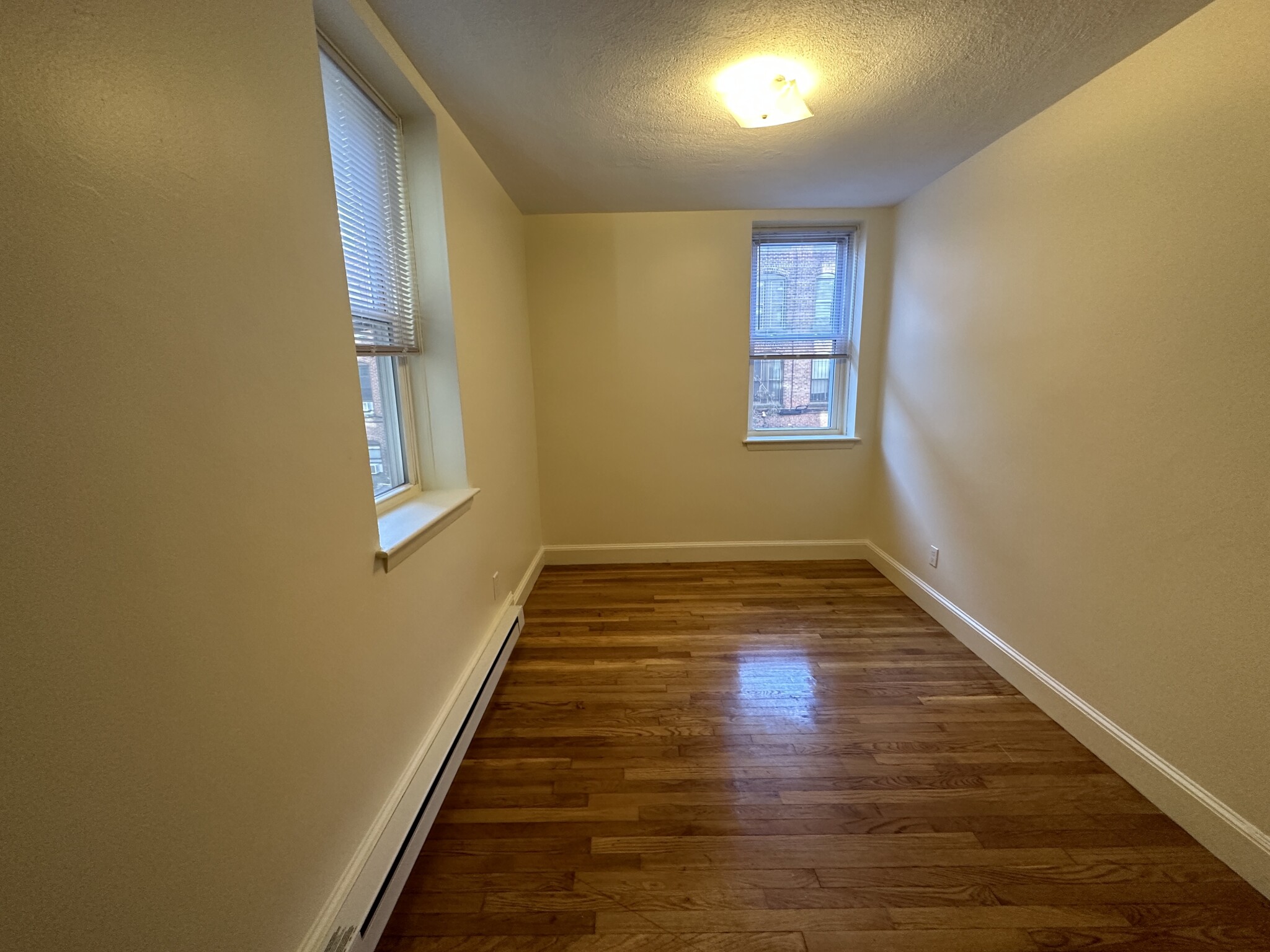 2 bed, 1 bath apartment for rent at 32 Westland Ave Unit 6, Fenway — photo 4 of 8