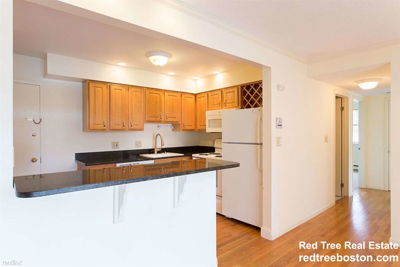1 bed, 1.5 bath apartment for rent at 320 Hammond Pond Pkwy Unit 302, Newton — photo 4 of 14
