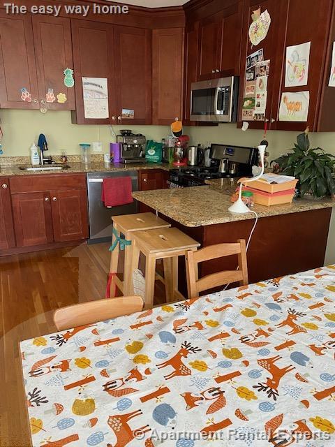 106 Walnut St, Prospect Hill