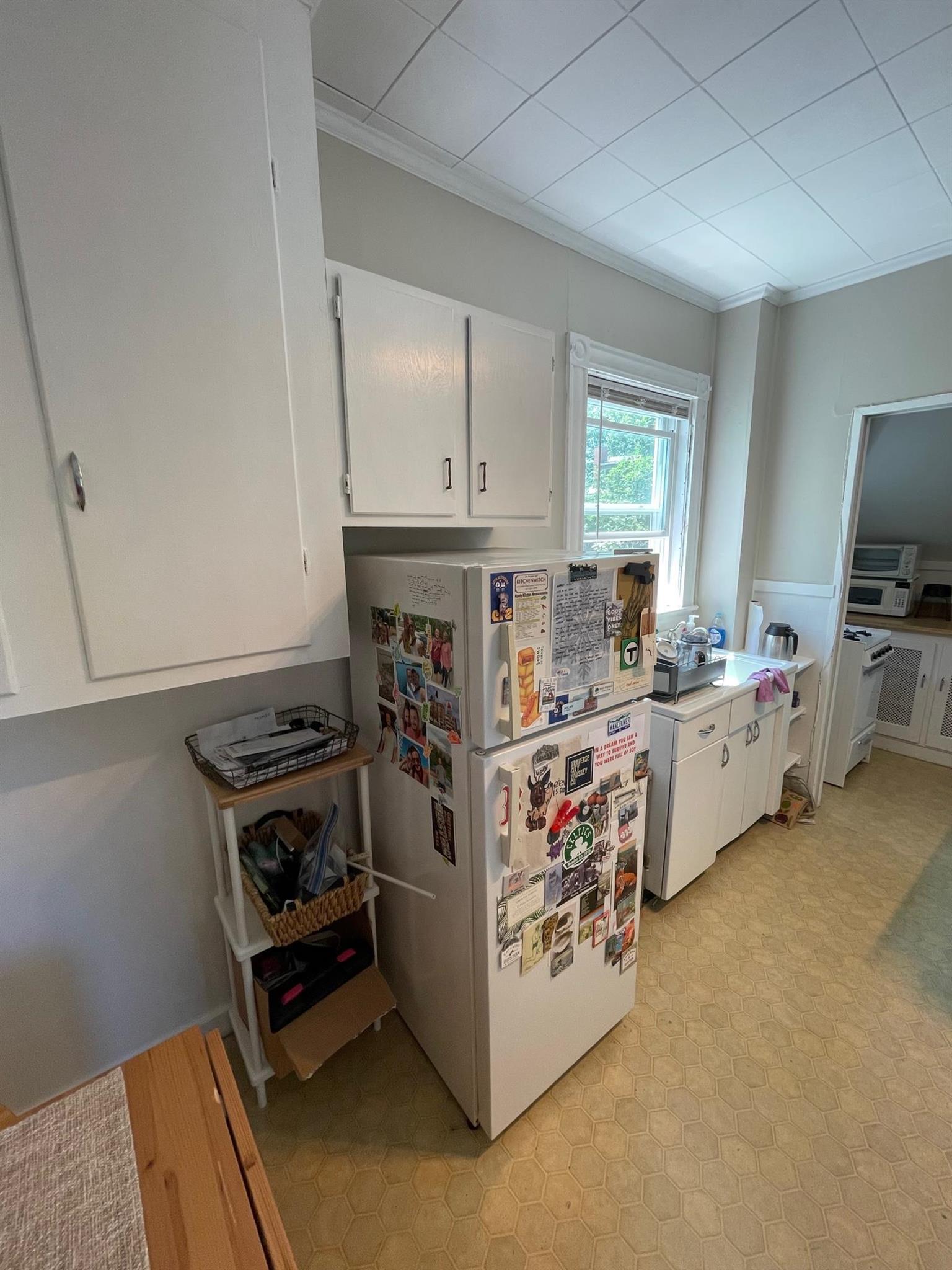 Studio bed, 1 bath apartment for rent at 75 Dover St Unit A, Davis Square — photo 6 of 11