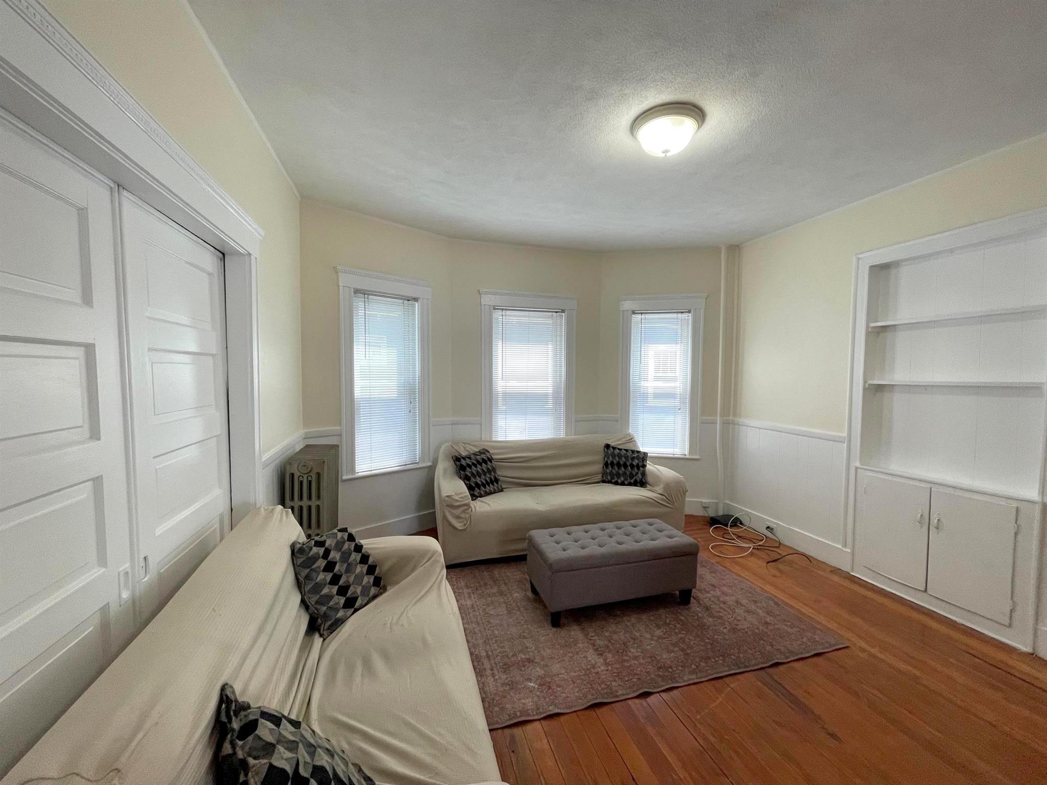 3 bed, 1 bath apartment for rent at 26 Russell Rd Unit 26, Teele Square — photo 5 of 18