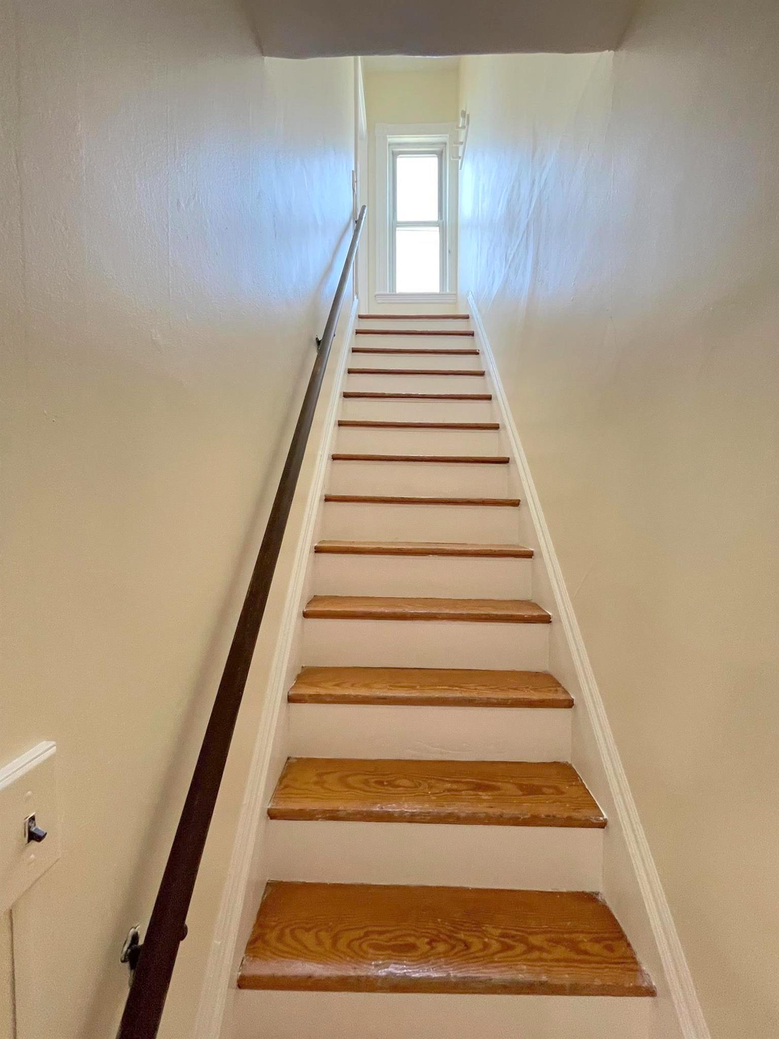 3 bed, 1 bath apartment for rent at 26 Russell Rd Unit 26, Teele Square — photo 12 of 18