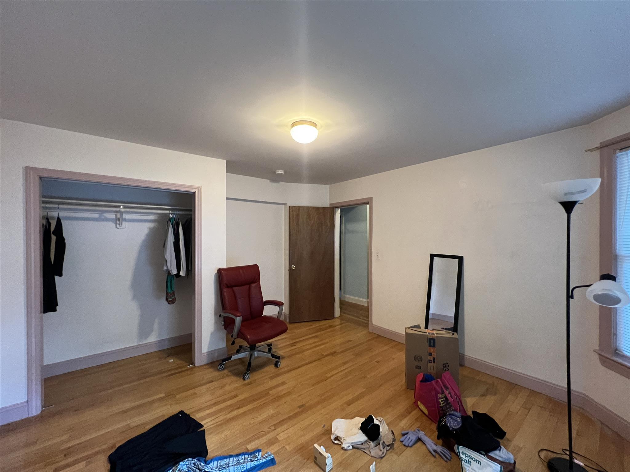 3 bed, 1 bath apartment for rent at 50 Banks St Unit 1, Porter Square — photo 10 of 24