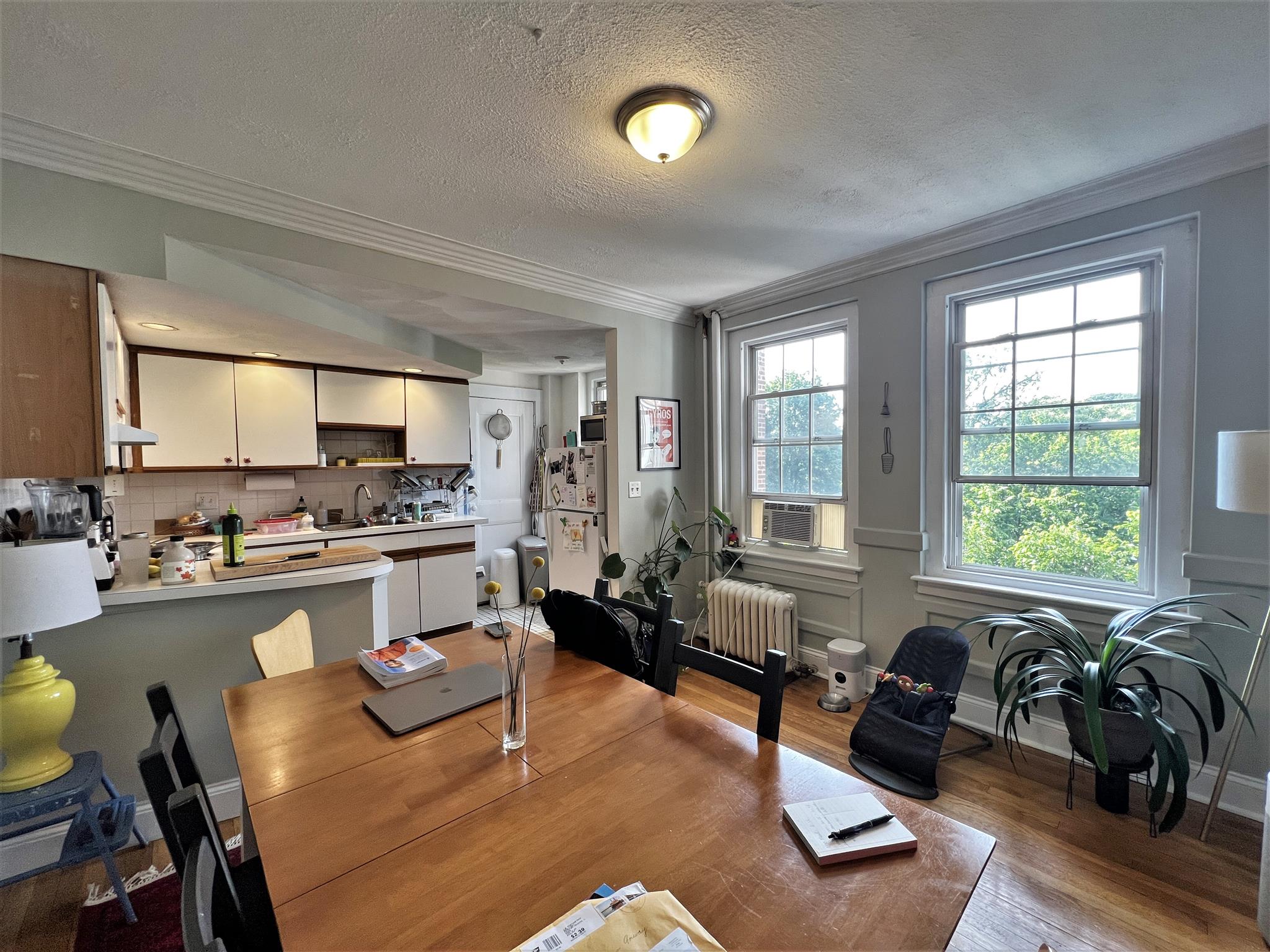1.5 bed, 1 bath apartment for rent at 7 Craigie Cir, Harvard Square — photo 1 of 9