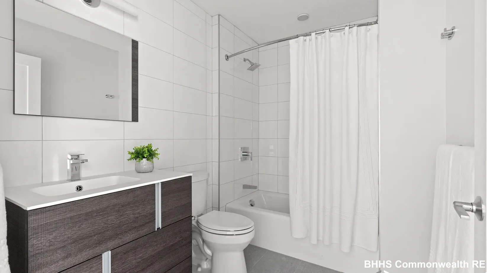 14 Ward St, Ward Two