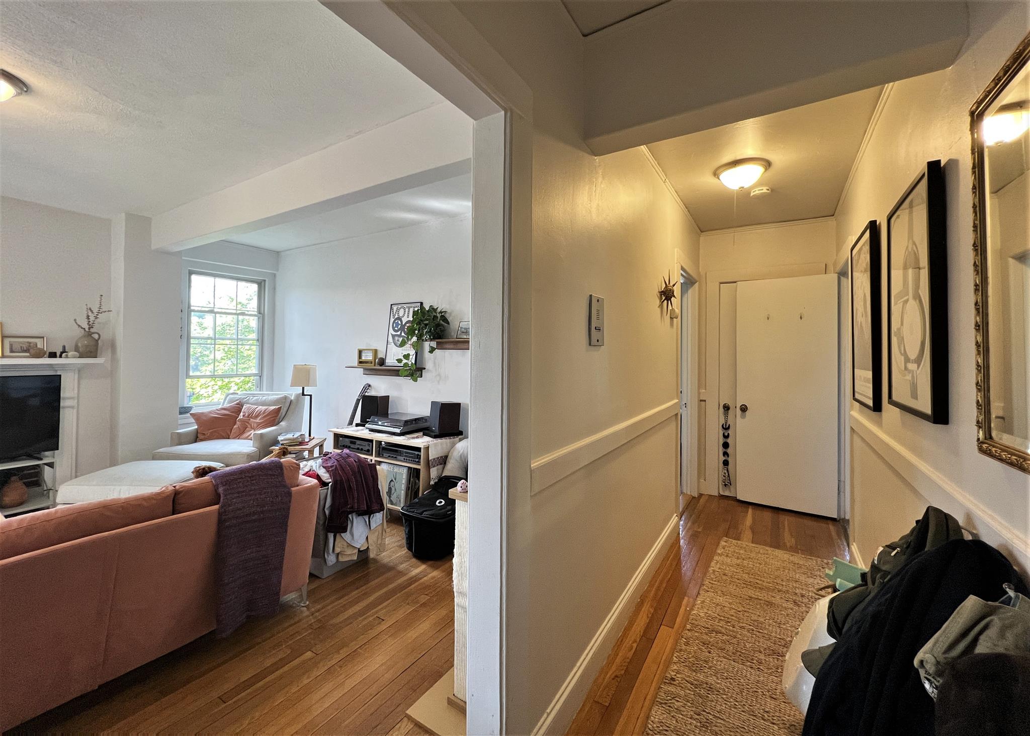 1.5 bed, 1 bath apartment for rent at 7 Craigie Cir Unit 52, Harvard Square — photo 6 of 14