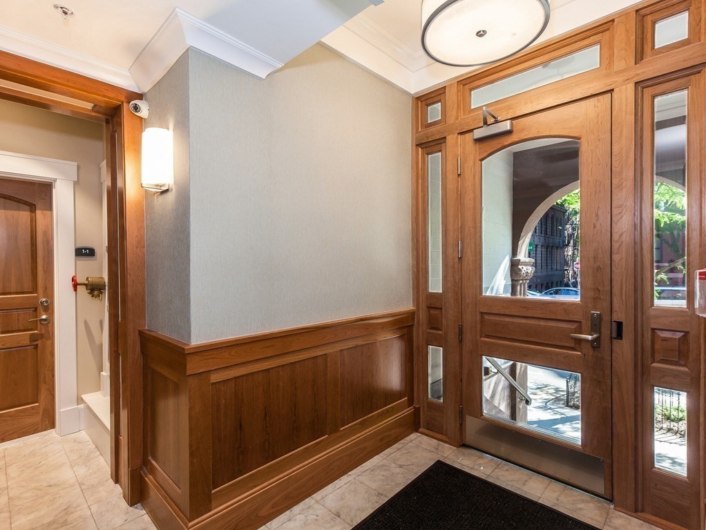 31 Massachusetts Ave, Back Bay